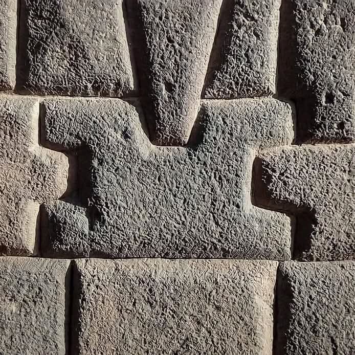 Piedra de 17 ángulos en Cusco, la ciudad imperial en Perú.